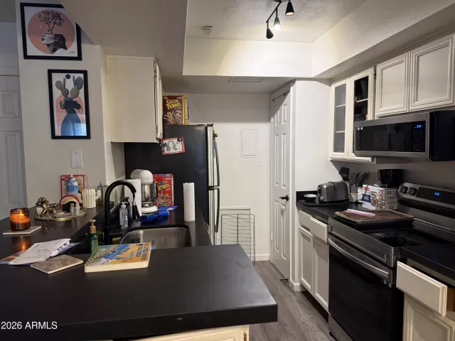 MLS: 7014343 Condo For Sale