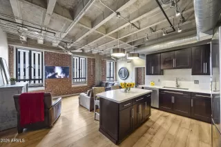 Photo #1: 7014390 Listing