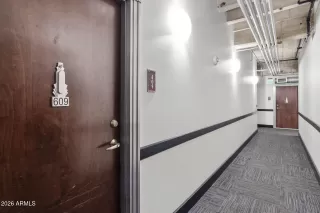 Photo #4: 7014390 Listing