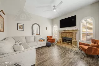 Photo #2: 7014403 Listing