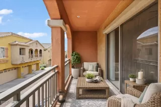 Photo #2: 7014528 Listing