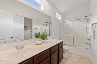 Photo #5: 7014528 Listing