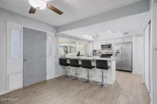 Photo #4: 7014678 Listing 