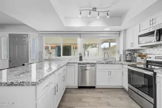 Photo #5: 7014678 Listing 