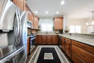 Photo #6: 7014709 Listing 