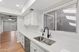 Photo #4: 7014718 Listing