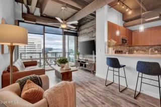 Photo #1: 7014820 Listing 