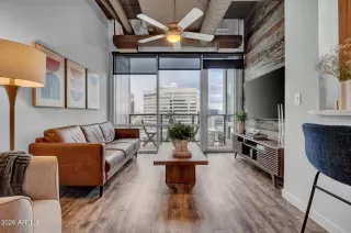 Photo #2: 7014820 Listing 