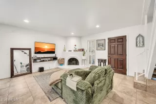 Photo #5: 7014828 Listing 