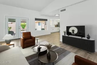 Photo #2: 7014844 Listing 