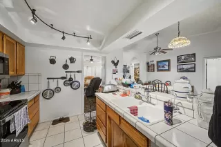 Photo #6: 7014904 Listing 