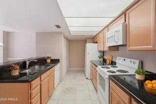 Photo #3: 7015002 Listing 