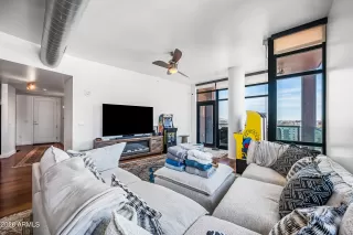 Photo #3: 7015077 Listing 