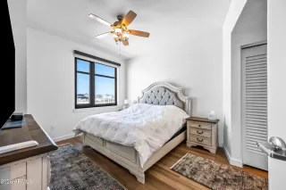 Photo #5: 7015077 Listing 