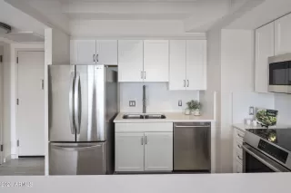 Photo #6: 7015109 Listing 