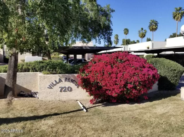 MLS: 7015273 Condo For Sale