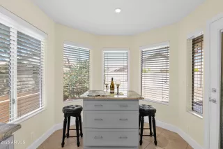 Photo #4: 7015349 Listing 