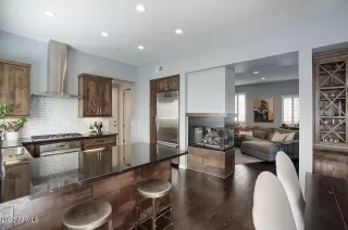 Photo #6: 7015381 Listing 