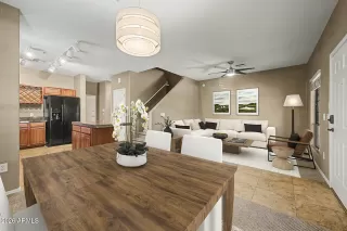 Photo #3: 7015392 Listing 