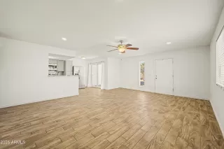 Photo #2: 7015398 Listing 