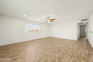 Photo #3: 7015398 Listing 