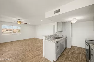 Photo #5: 7015398 Listing 