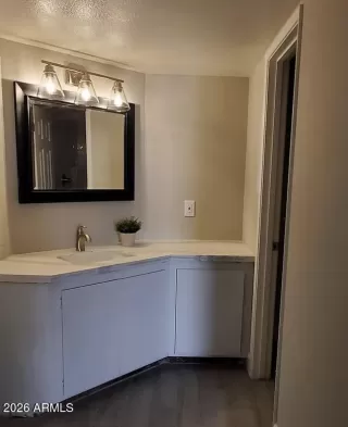 Photo #5: 7015613 Listing 