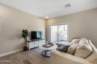 Photo #2: 7015649 Listing 