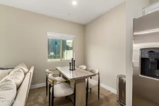 Photo #6: 7015649 Listing 