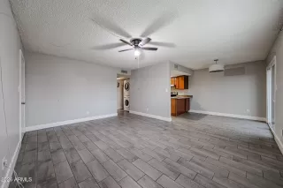 Photo #5: 7015665 Listing 