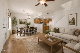 Photo #5: 7015763 Listing 