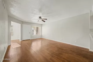 Photo #2: 7015791 Listing 