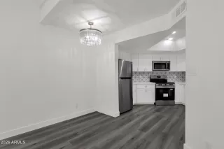 Photo #6: 7015816 Listing 