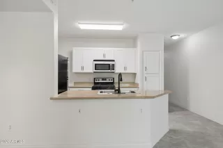 Photo #6: 7015891 Listing 