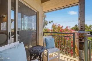 Photo #5: 7015946 Listing 