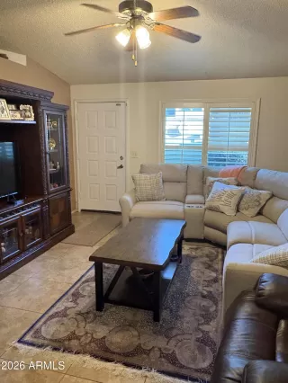 Photo #2: 7016048 Listing 