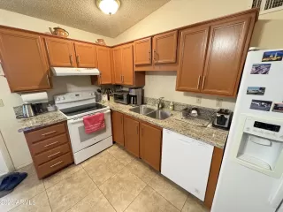 Photo #4: 7016048 Listing 