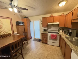 Photo #5: 7016048 Listing 