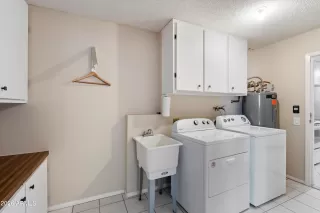 Photo #5: 7016061 Listing 