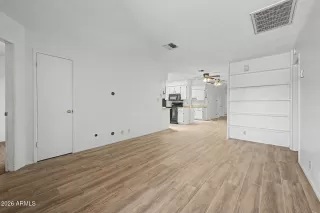 Photo #2: 7016099 Listing 