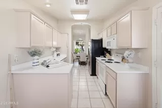 Photo #4: 7016132 Listing 