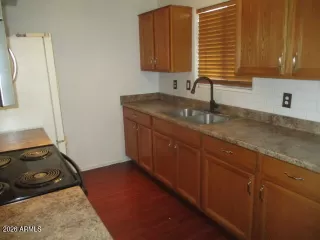 Photo #3: 7016169 Listing 