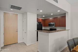 Photo #1: 7016212 Listing 