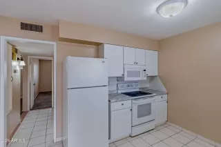 Photo #3: 7016216 Listing 