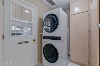 Photo #5: 7016216 Listing 