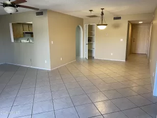 Photo #2: 7016307 Listing 