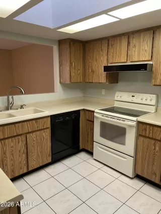 Photo #3: 7016307 Listing 