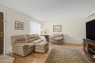 Photo #3: 7016393 Listing 