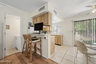 Photo #5: 7016393 Listing 