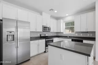 Photo #1: 7016726 Listing 